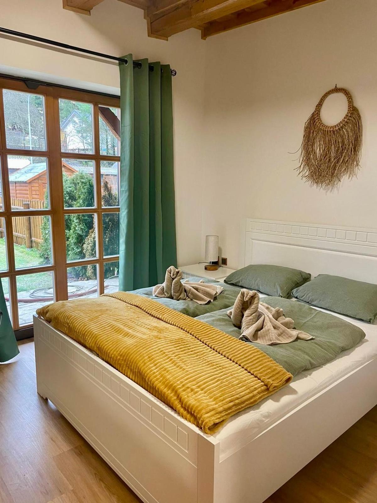 Velké Karlovice Apartman 8, Jezerne מראה חיצוני תמונה