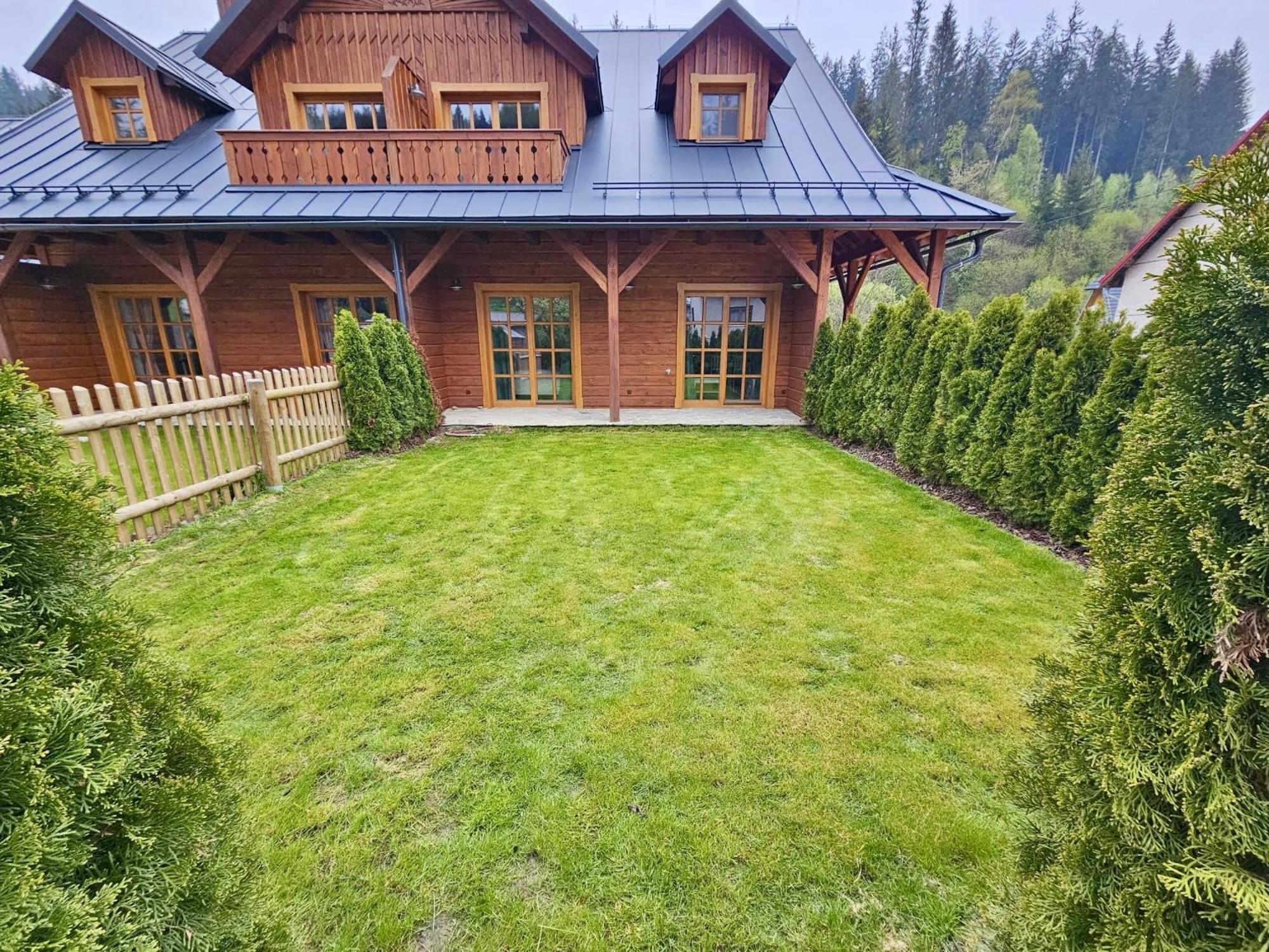 Velké Karlovice Apartman 8, Jezerne מראה חיצוני תמונה